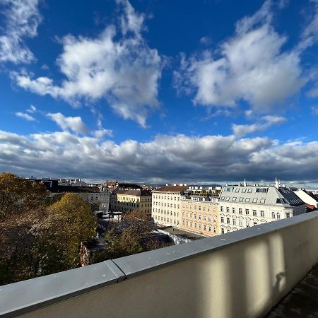 Penthouse Near Central Station With Free Parking Vienna Exterior photo