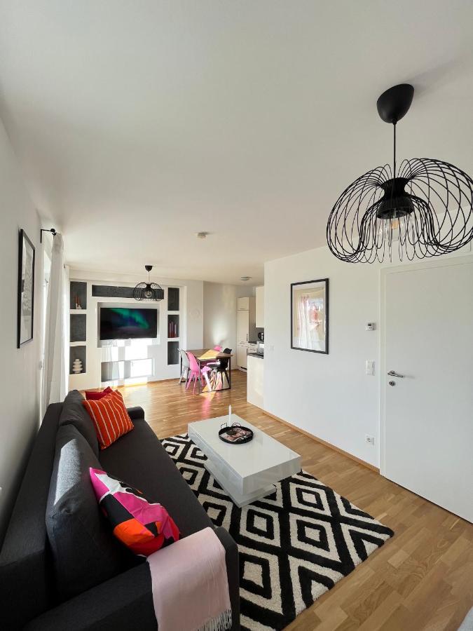 Penthouse Near Central Station With Free Parking Vienna Exterior photo